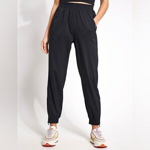 Girlfriend Collective Summit Track Pant
